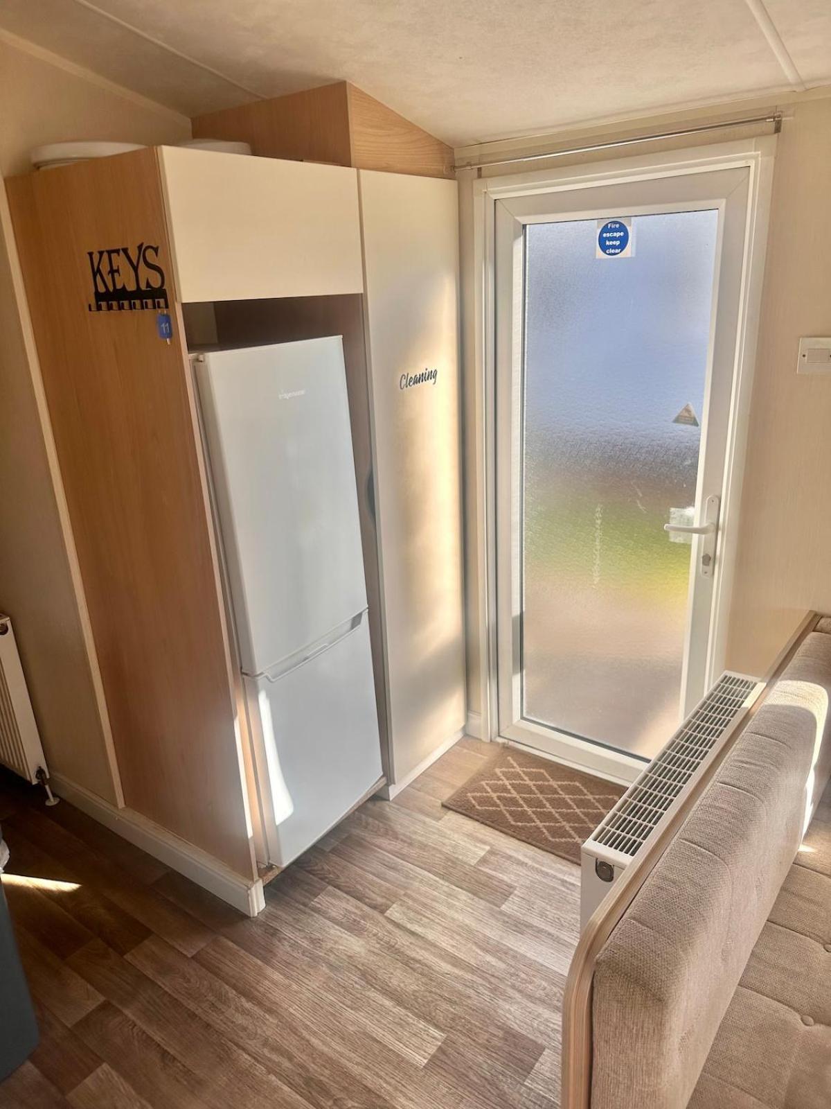 Two Bedroom Willerby Parkhome In Uddingston, Glasgow Apartment